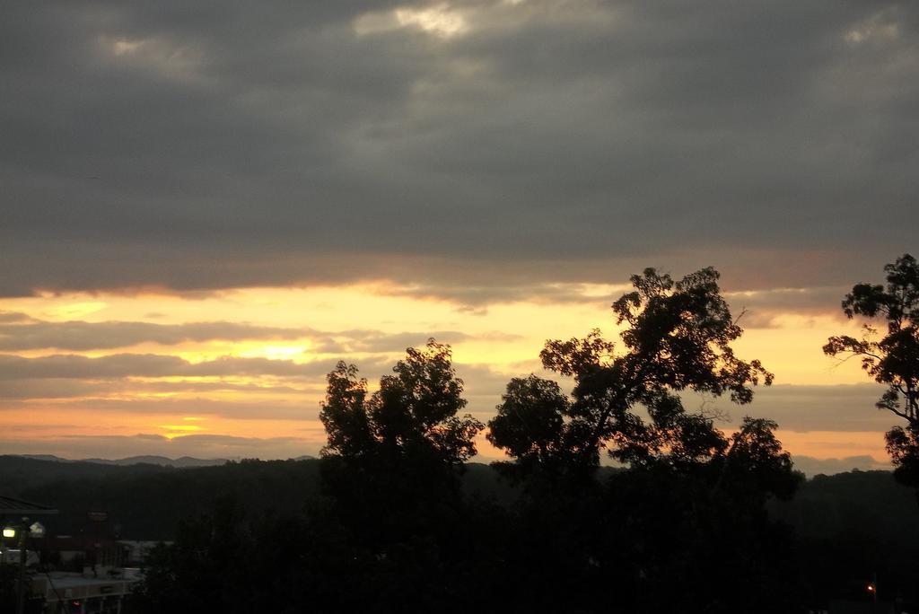 Douglas Inn & Suites, Blue Ridge, Ga Exteriör bild