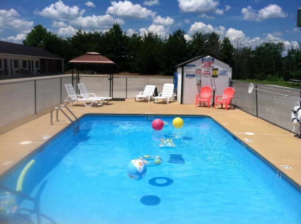 Douglas Inn & Suites, Blue Ridge, Ga Exteriör bild