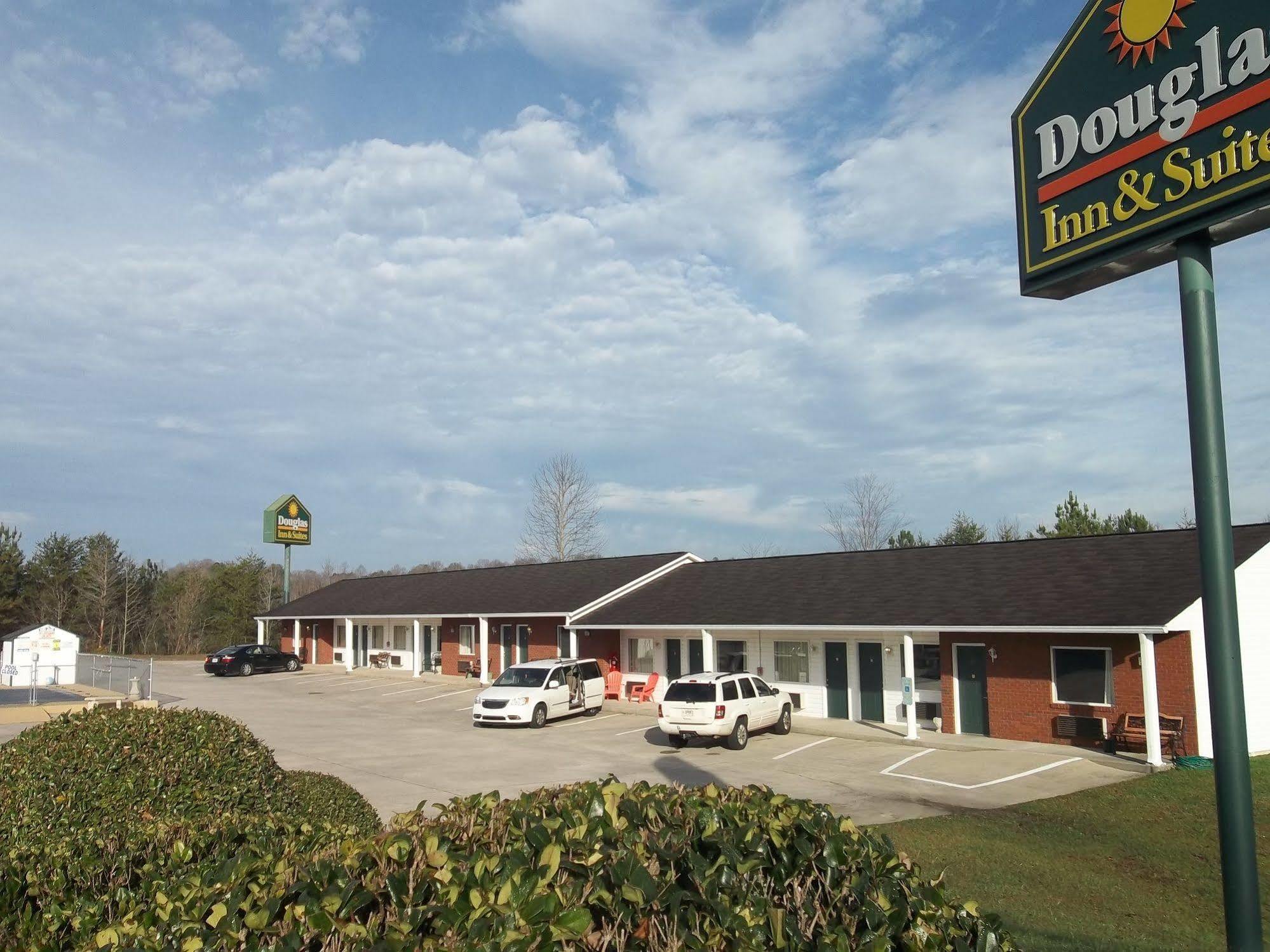 Douglas Inn & Suites, Blue Ridge, Ga Exteriör bild